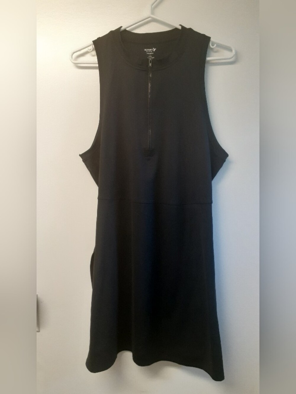 Old Navy Black Sleeveless Zip-Front Dress
